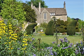 holt-courts_garden_16.jpg