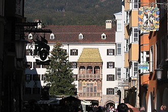 1127-1143-innsbruck-1.jpg