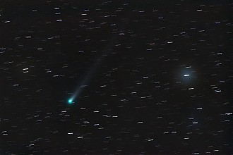 lovejoy_20131203_200mm56_800ISO_72add.jpg